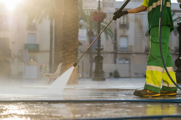 Best Pool Deck Cleaning  in Barberton, OH